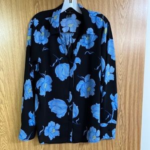 Blue flower button up